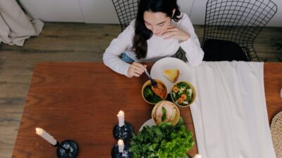 The Science of How to Eat in Order for Better Health