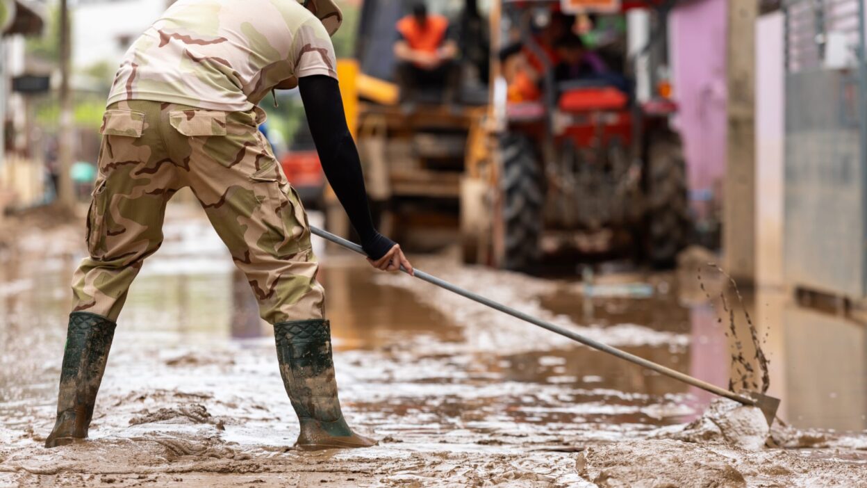 Unequal weather: climate change and mental health inequalities